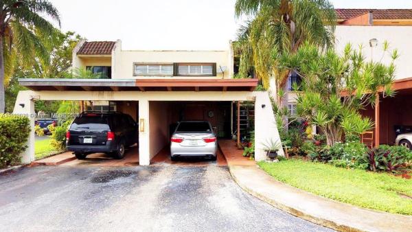 Spanish Villas, 6502 Kendale Lakes Dr #209, Kendale Lakes, Florida 33183, image 1