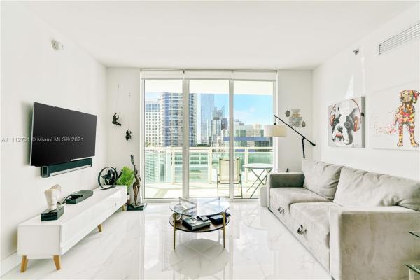 The Plaza On Brickell East, 950 Brickell Bay Dr #2207, Miami, Florida 33131, image 2