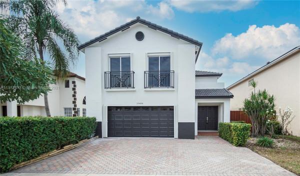 Renegade, 19406 NW 83rd Pl, Hialeah, Florida 33015, image 2