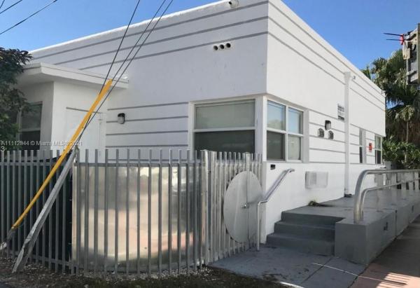 Ocean Beach, 726 8th St, Miami Beach, Florida 33139, image 2