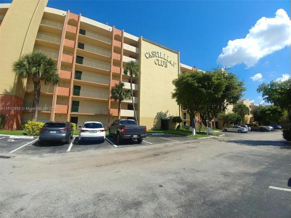 Castillian Club, 9455 W Flagler St #C101, Fountainebleau, Florida 33174, image 2