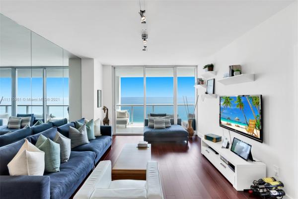 South Carillon Beach, 6799 Collins Ave #1504, Miami Beach, Florida 33141, image 2