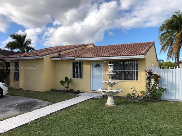 Superior Homes, 13253 NW 5th Ter, Tamiami, Florida 33182, image 1