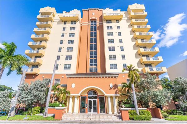 Le Jeune Plaza, 215 SW 42nd Ave #705, Miami, Florida 33134, image 2