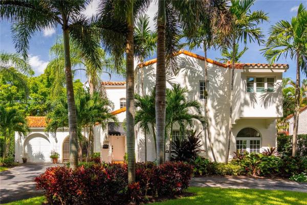 Coral Gables Country Club, 1509 Garcia Ave, Coral Gables, Florida 33146, image 2