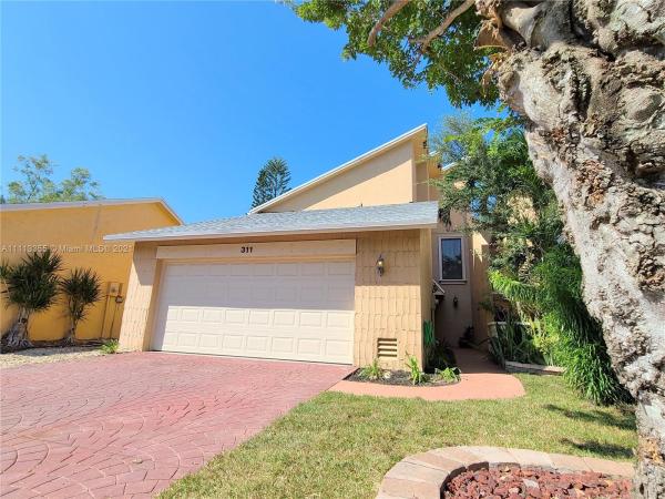 311 Vista Isles Dr, Sunrise, Florida 33325, image 2