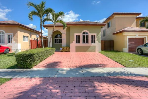 Meghans Place, 2515 NE 41st Ave, Homestead, Florida 33033, image 2