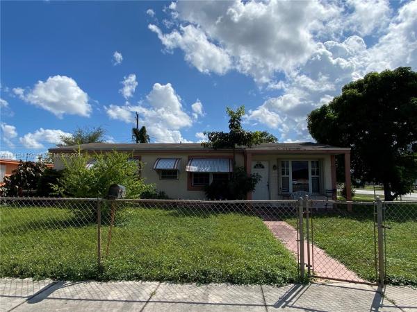 High House, 3080 NW 185th Ter, Miami Gardens, Florida 33056, image 2
