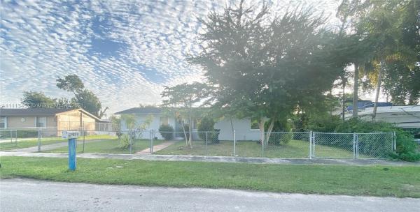 Avocado Villas, 639 SW 17th Ave, Homestead, Florida 33030, image 2