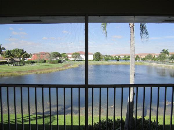 Centergate, 2520 SE 19th Pl #202-B, Homestead, Florida 33035, image 2