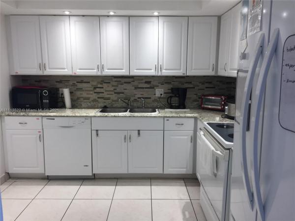 Admirals Port East, 2851 NE 183rd St #307E, Aventura, Florida 33160, image 2