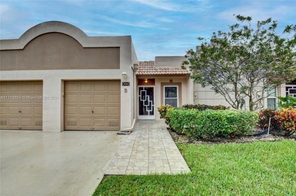 Town Villas At Moon Lake, 18800 Haywood Ter #3, Boca Raton, Florida 33496, image 2