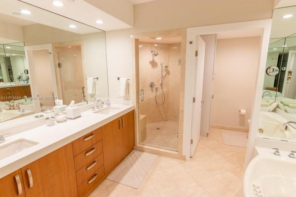 Club Tower, 781 Crandon Blvd #1102, Key Biscayne, Florida 33149, image 2