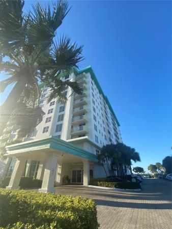 Island Pointe, 10350 W Bay Harbor Dr #7H, Bay Harbor Islands, Florida 33154, image 2
