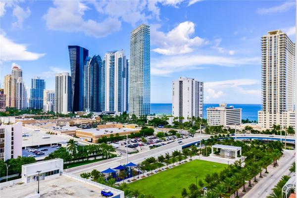 Parque Towers, 300 Sunny Isles Blvd #4-1401, Sunny Isles Beach, Florida 33160, image 2