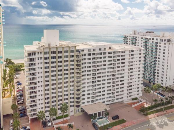 The Carriage Club, 5005 Collins Ave #516, Miami Beach, Florida 33140, image 2