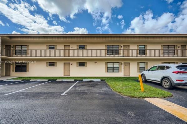 Sherwood Village, 5954 Longbow Ln #2, West Palm Beach, Florida 33415, image 2