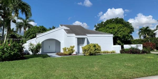 Weitzer Shauna Meadows, 15450 SW 155th Ave, Richmond West, Florida 33187, image 1