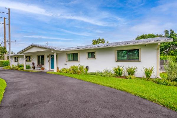 New Continental, 8181 SW 104th St, Kendall, Florida 33156, image 2