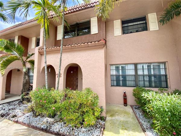 Valencia Village, 22 Toledo Ct #4-36, Davie, Florida 33324, image 2