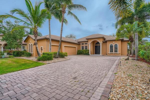 957 SW Grand Reserves, Florida 34986, image 2