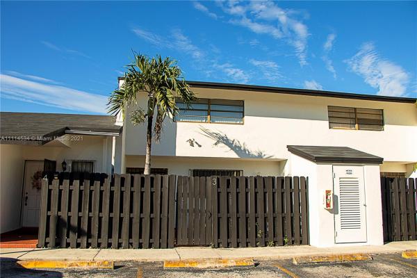 Laro Galloway Villas, 1122 SW 87th Ave #B3, Westchester, Florida 33174, image 1