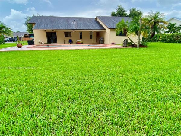 16240 SW 285th St, Unincorporated Dade County, Florida 33033, image 2