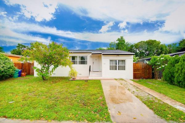1510 NE 110th Ter, Unincorporated Dade County, Florida 33161, image 2