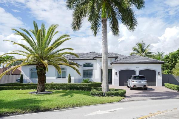 Valencia Acres, 18560 SW 132nd Ave, South Miami Heights, Florida 33177, image 2