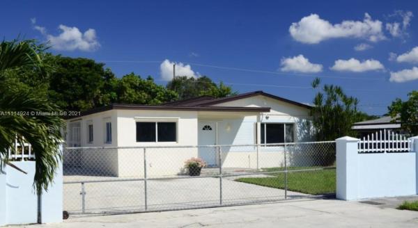 736 NW 3rd St, Florida City, Florida 33034, image 2