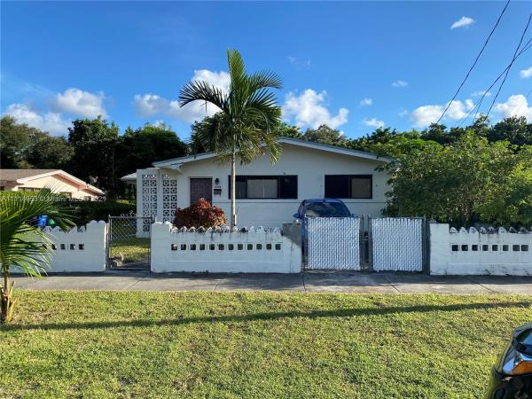 1324 NE 151st St, Golden Glades, Florida 33162, image 2