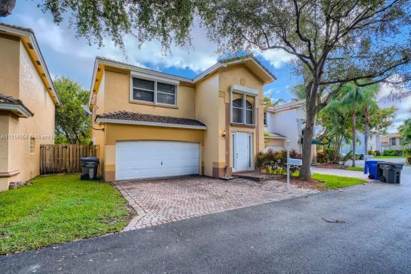 San Marino Village, 1031 N 12th Ter, Hollywood, Florida 33019, image 1