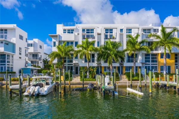 Avanti, 71 N Shore Dr #71, Miami Beach, Florida 33141, image 2