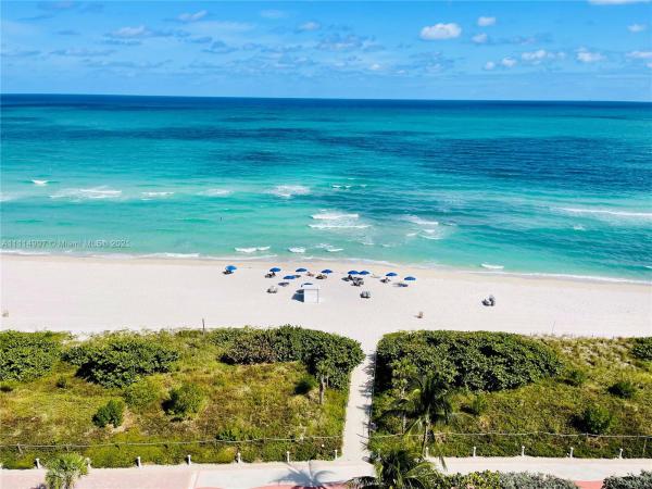 Oceanside Plaza, 5555 Collins Ave #14G, Miami Beach, Florida 33140, image 2