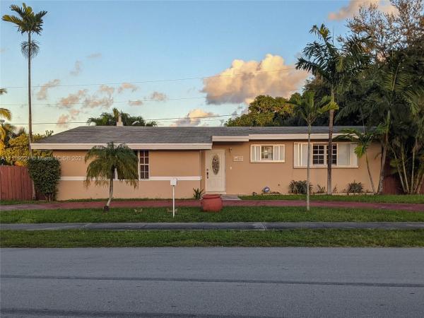 Sunswept Estates, 17541 NE 4th Ave, North Miami Beach, Florida 33162, image 2