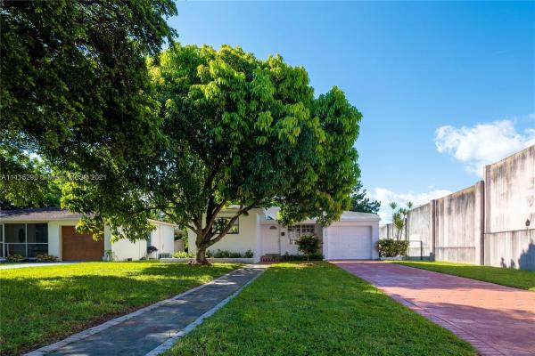 Hollywood Little Ranches, 2926 Monroe St, Hollywood, Florida 33020, image 2
