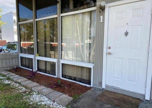 Gemini South, 14310 NE 5th Pl #1, Golden Glades, Florida 33161, image 2