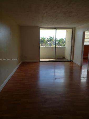 Samari Lake East, 10090 NW 80th Ct #1458, Hialeah Gardens, Florida 33016, image 2