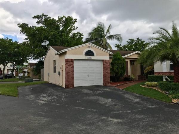 Westbrooke At Avalon, 19321 NW 83rd Ave, Hialeah, Florida 33015, image 2