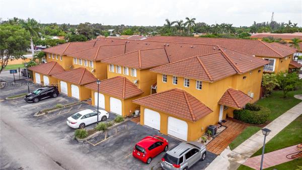 Lilandia Estates, 7533 NW 176th Ter #7533, Hialeah, Florida 33015, image 2