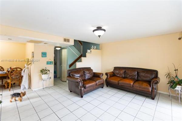 Gables Townhomes, 475 NW 85th Ct #1312, Fountainebleau, Florida 33126, image 1