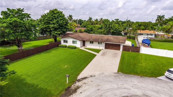 Pine Shore, 12922 SW 113th Pl, Kendall, Florida 33176, image 2