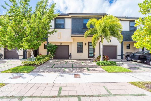 15944 NW 91st Ct, Miami Lakes, Florida 33018, image 2