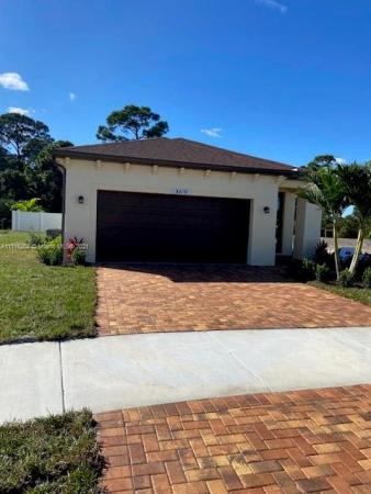 169 SE Via Visconti, Florida 34952, image 2