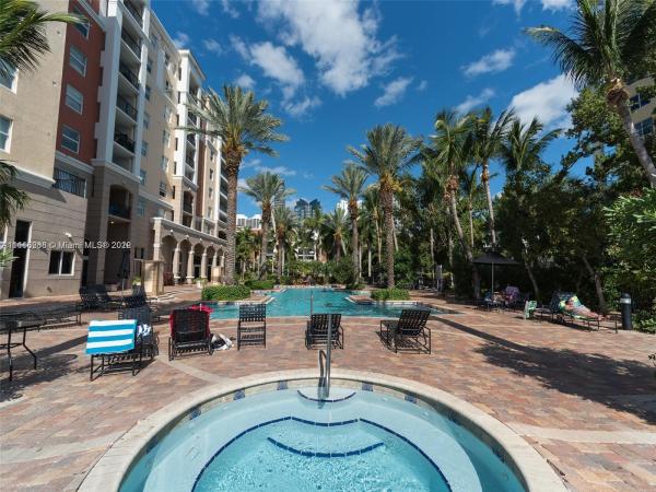 Porto Bellagio, 17150 N Bay Rd #2513, Sunny Isles Beach, Florida 33160, image 2