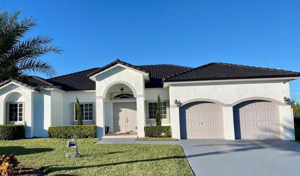 Estate Mansions, 13281 SW 216th Ter, Goulds, Florida 33170, image 1
