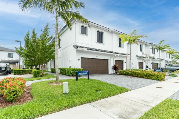 The Landings, 10828 SW 235th St #10828, Princeton, Florida 33032, image 2