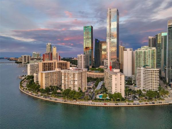 Brickell Bay Tower, 1408 Brickell Bay Dr #411, Miami, Florida 33131, image 2