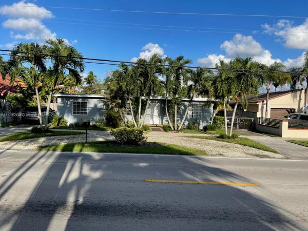 Saint Peter Heights, 2715 SW 102nd Ave, University Park, Florida 33165, image 2