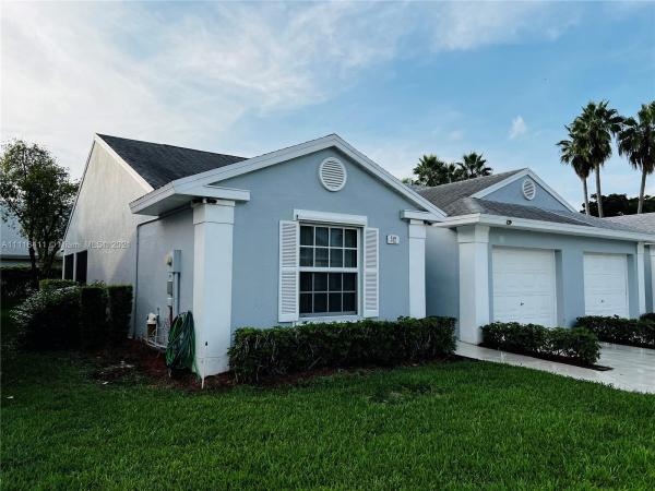 North Gate, 512 SE 21st Dr, Homestead, Florida 33033, image 2